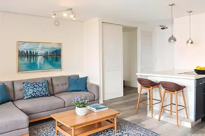 320 Liliuokalani Avenue #902, Honolulu, HI 96815 - Photo 1