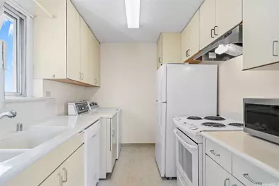 1111 Wilder Avenue #9B, Honolulu, HI 96822 - Photo 5