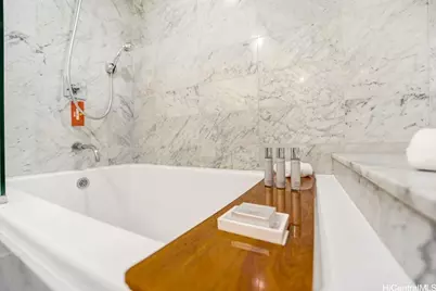 223 Saratoga Road #2006, Honolulu, HI 96826 - Photo 9