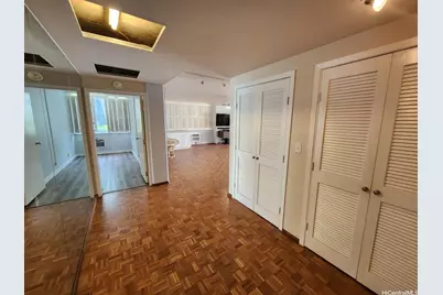 2500 Kalakaua Avenue #201, Honolulu, HI 96815 - Photo 3