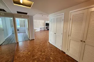 2500 Kalakaua Ave, Honolulu, HI 96815 - Photo 3