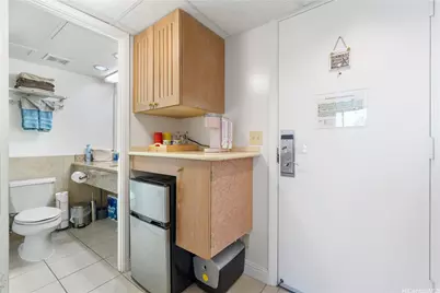 1850 Ala Moana Boulevard #911, Honolulu, HI 96815 - Photo 9