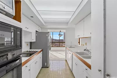 1040 Lunalilo Street #706, Honolulu, HI 96822 - Photo 5