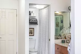 1910 Ala Moana Blvd, Honolulu, HI 96815 - Photo 9