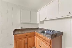 2005 Stanley St, Honolulu, HI 96819 - Photo 17