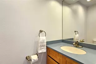 6133 Summer St, Honolulu, HI 96821 - Photo 11