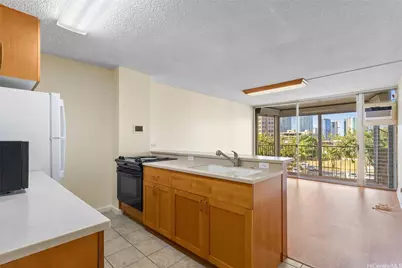1050 Kinau Street #301, Honolulu, HI 96814 - Photo 1
