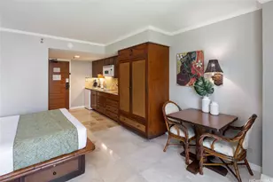 2045 Kalakaua Ave, Honolulu, HI 96815 - Photo 9