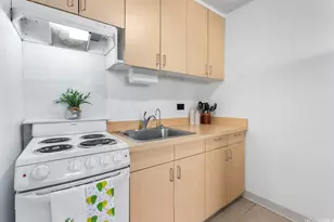 909 Kahuna Ln, Honolulu, HI 96826 - Photo 9