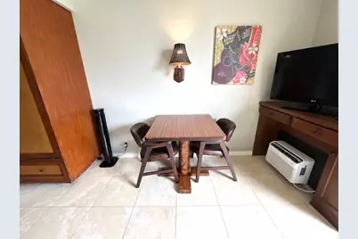 2045 Kalakaua Avenue #402, Honolulu, HI 96815 - Photo 7