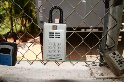 98-1038 Moanalua Road #7-1706, Aiea, HI 96701 - Photo 21