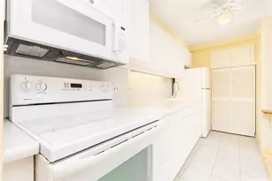 1778 Ala Moana Blvd, Honolulu, HI 96815 - Photo 15