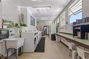 445 Kaiolu St, Honolulu, HI 96815 - Photo 25