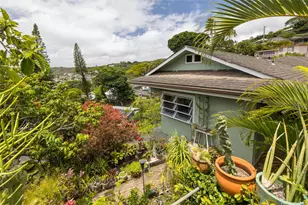2316 Round Top Dr, Honolulu, HI 96822 - Photo 21