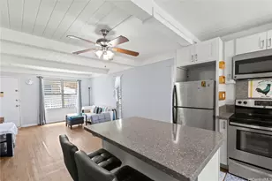 819 Ala Lilikoi St, Honolulu, HI 96818 - Photo 1