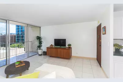 1925 Kalakaua Avenue #1004, Honolulu, HI 96815 - Photo 5