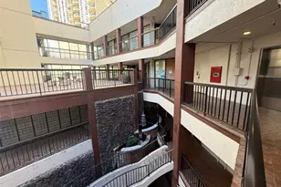 400 Hobron Ln, Honolulu, HI 96815 - Photo 17