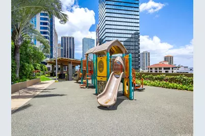 1200 Queen Emma Street #812, Honolulu, HI 96813 - Photo 15