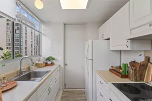 444 Nahua St, Honolulu, HI 96815 - Photo 5