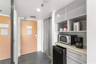 410 Atkinson Dr, Honolulu, HI 96814 - Photo 7