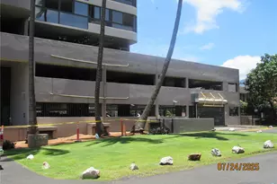 2724 Kahoaloha Ln, Honolulu, HI 96826 - Photo 3