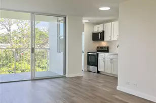 647 Kunawai Ln, Honolulu, HI 96817 - Photo 5