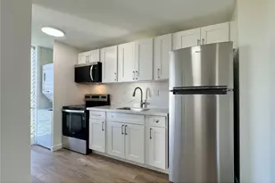 647 Kunawai Ln, Honolulu, HI 96817 - Photo 1