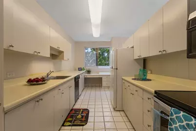 999 Wilder Avenue #401, Honolulu, HI 96822 - Photo 9