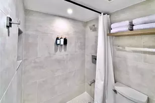 201 Ohua Ave, Honolulu, HI 96815 - Photo 11