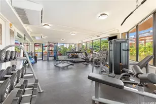 2045 Kalakaua Ave, Honolulu, HI 96815 - Photo 13