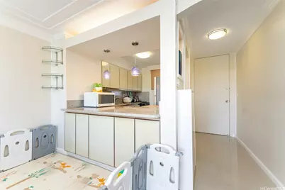 949 Ala Nanala Street #702, Honolulu, HI 96818 - Photo 3