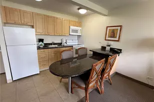 229 Paoakalani Ave, Honolulu, HI 96815 - Photo 3