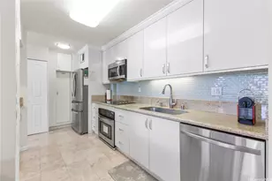 1561 Kanunu St, Honolulu, HI 96814 - Photo 3