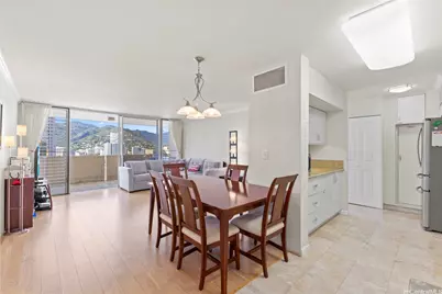 1561 Kanunu Street #2107, Honolulu, HI 96814 - Photo 5