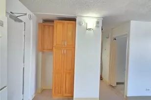 3045 Ala Napuaa Pl, Honolulu, HI 96818 - Photo 9