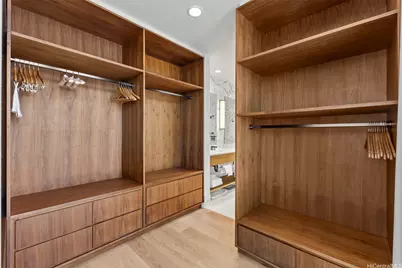 383 Kalaimoku Street #PH-I, Honolulu, HI 96815 - Photo 11