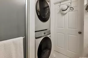 1717 Ala Wai Blvd, Honolulu, HI 96815 - Photo 9