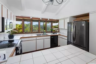 1129 Koloa St, Honolulu, HI 96816 - Photo 5