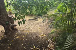 2026 Ahualani Pl, Honolulu, HI 96822 - Photo 23