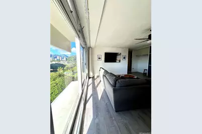 1511 Nuuanu Avenue #1038, Honolulu, HI 96817 - Photo 3