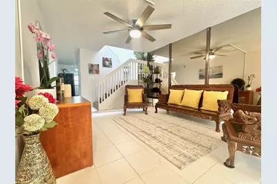 521 Pepeekeo Street #8, Honolulu, HI 96825 - Photo 1