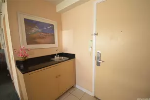 444 Kanekapolei St, Honolulu, HI 96815 - Photo 13