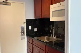 1700 Ala Moana Blvd, Honolulu, HI 96815 - Photo 9