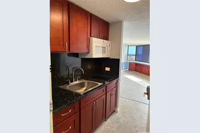 1700 Ala Moana Boulevard #3202, Honolulu, HI 96815 - Photo 1