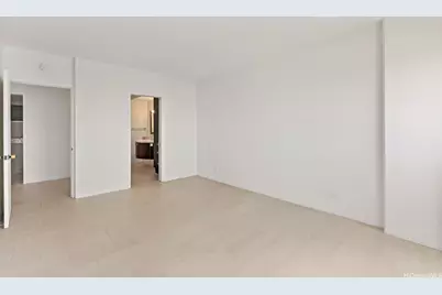 999 Wilder Avenue #702, Honolulu, HI 96822 - Photo 13