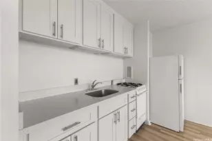 1550 Wilder Ave, Honolulu, HI 96822 - Photo 9