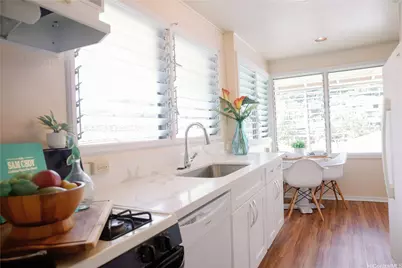 2813 Dow Street, Honolulu, HI 96817 - Photo 1