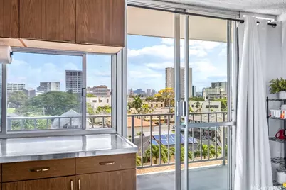 1325 Wilder Avenue #5 Makai, Honolulu, HI 96822 - Photo 5