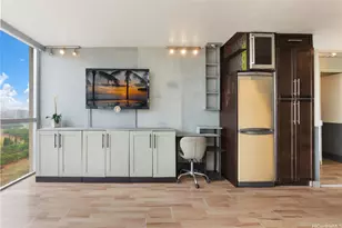 2211 Ala Wai Blvd, Honolulu, HI 96815 - Photo 5