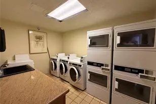 5333 Likini St, Honolulu, HI 96818 - Photo 15